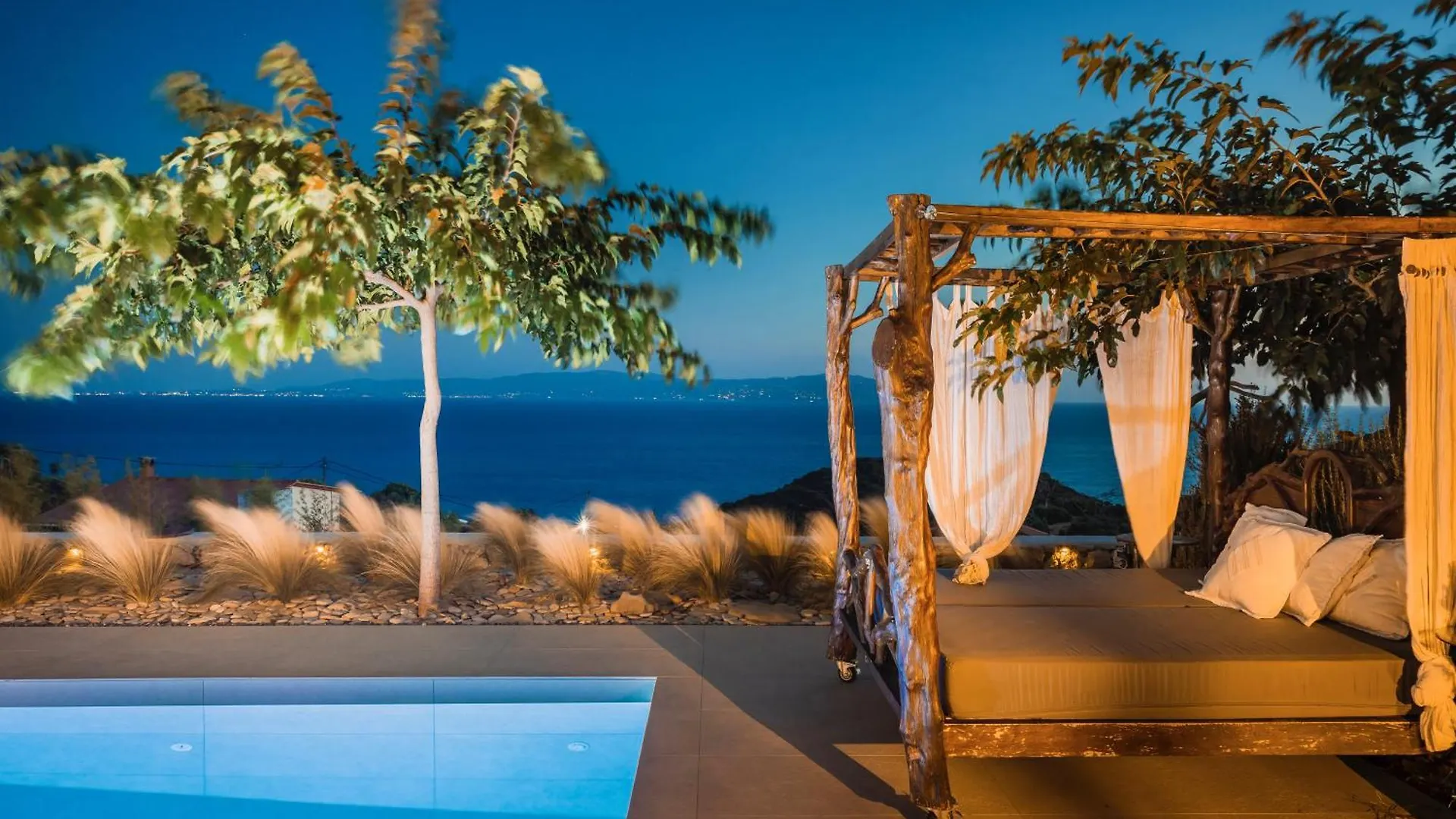 Spathes Suites Kefalonia - Luxury Suites Ratzaklion