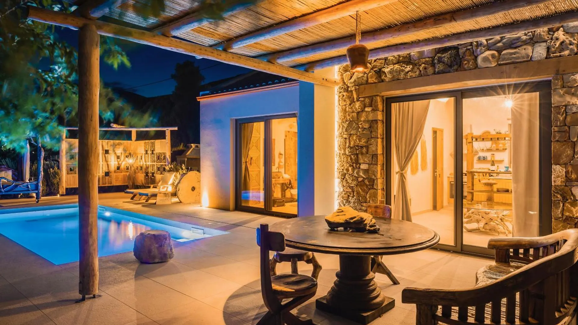 Spathes Suites Kefalonia - Luxury Suites Ratzaklion